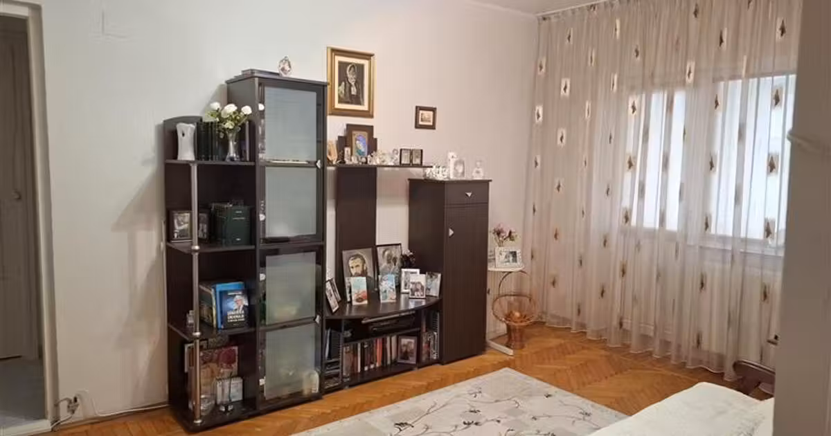 Apartament de vânzare cu 2 camere în zona Gară, Focșani