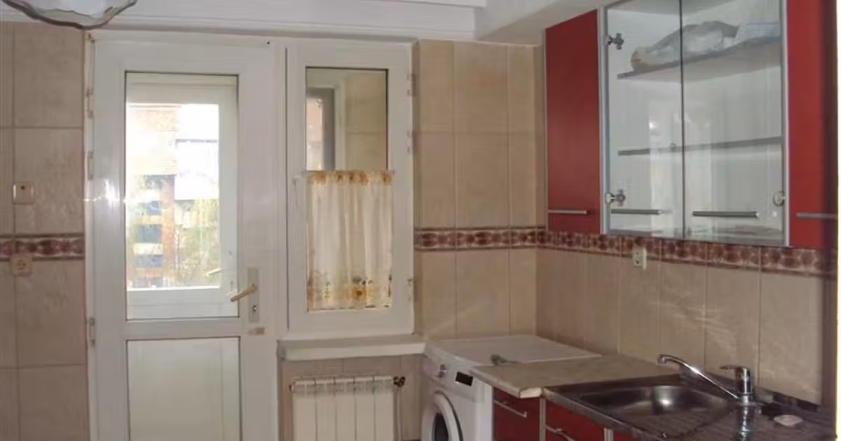 Apartament de vânzare cu 4 camere în zona Ultracentral, Focșani