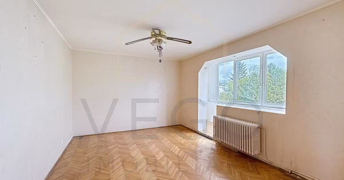 Apartament de vânzare cu 4 camere în zona Mănăștur, Cluj-Napoca