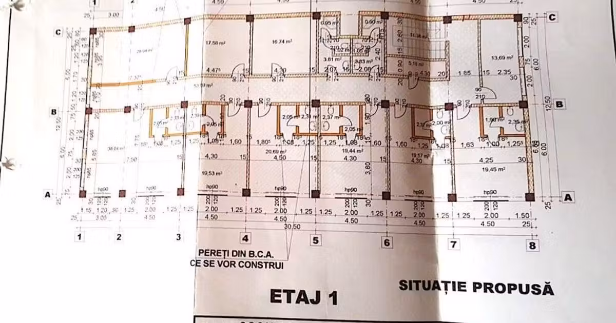 Spațiu comercial · 1100 m², Vest, Focșani