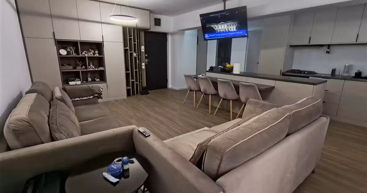 Apartament de vânzare cu 2 camere, mobilat în zona Județean, Brașov