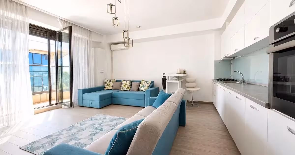 Apartament de vânzare cu 2 camere, mobilat în Mamaia