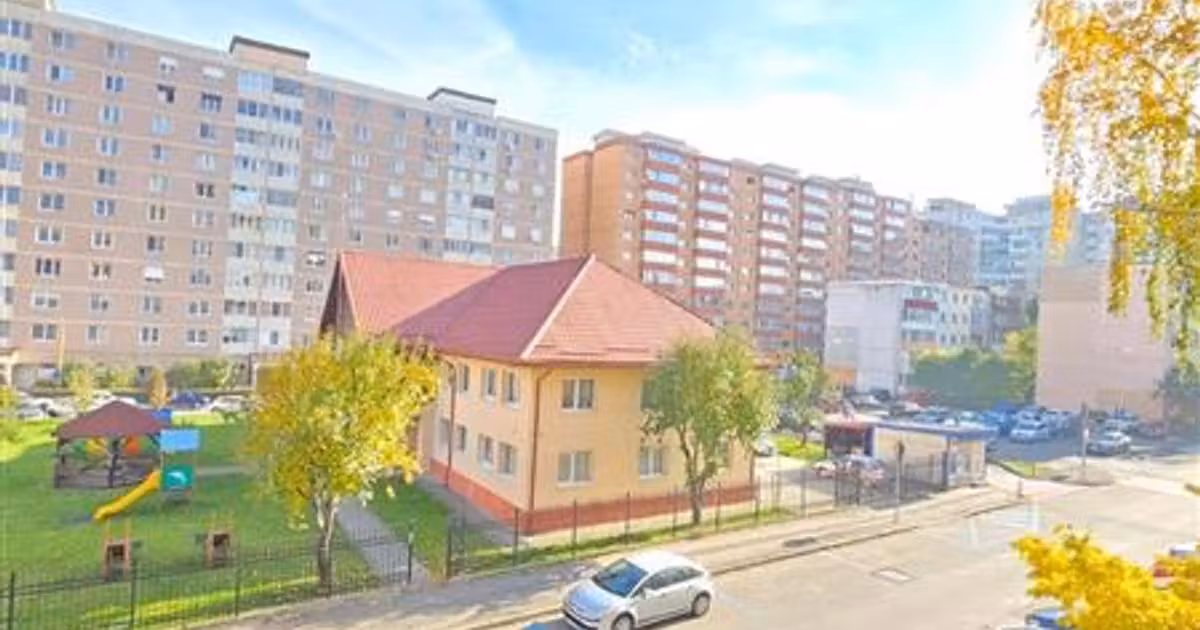 Apartament de vânzare cu 3 camere, mobilat în zona Astra, Brașov