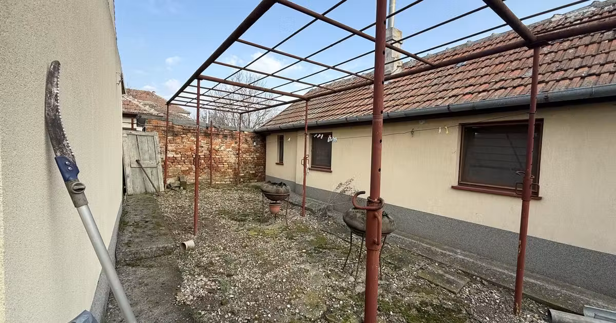 Casă individuală de vânzare cu 2 camere în zona Ciarda Roșie, Timișoara