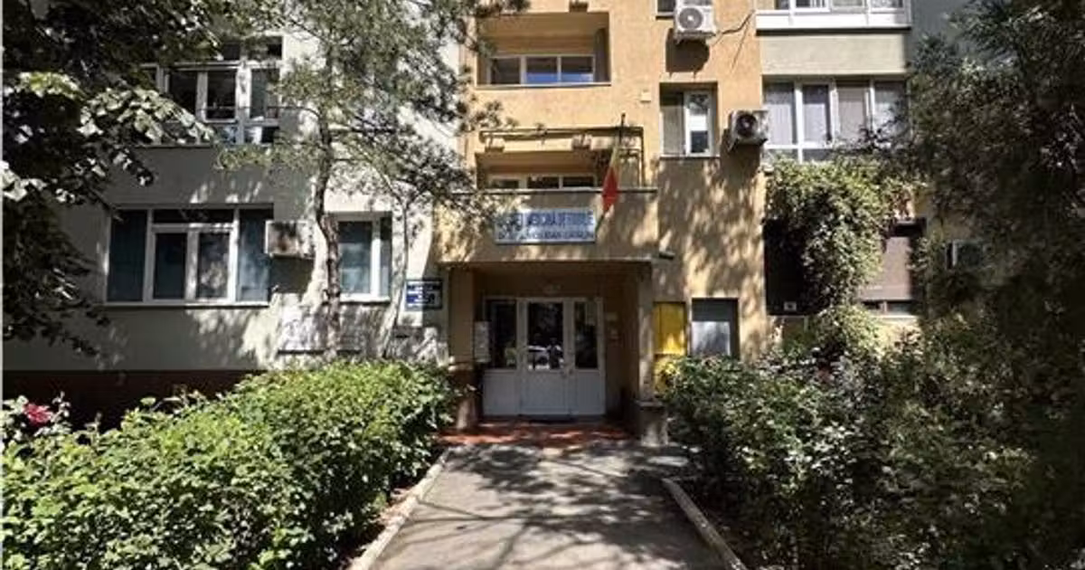 Apartament de vânzare cu 2 camere în zona Drumul Taberei, Sector 6