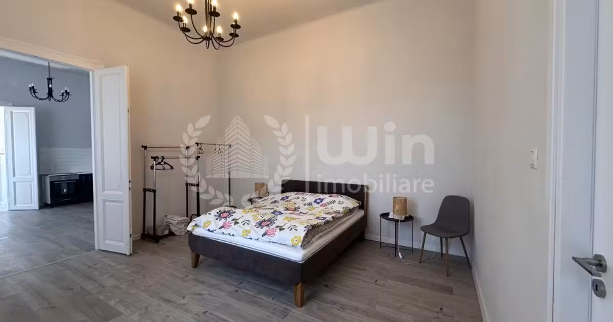 Apartament de vânzare cu 3 camere, mobilat în zona Central, Cluj-Napoca