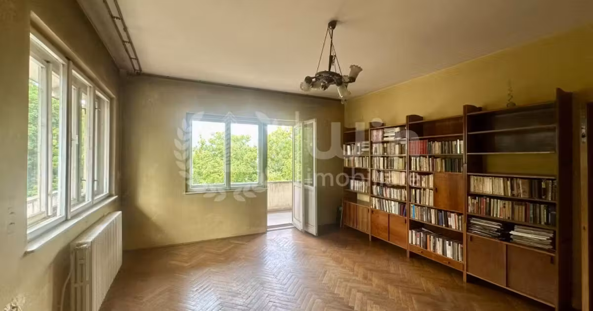 Apartament de vânzare cu 4 camere în zona Central, Cluj-Napoca