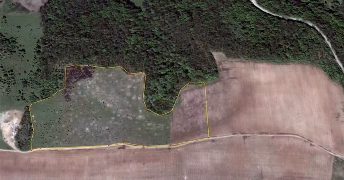 Teren Construcții extravilan de vânzare de 400000 mp, în Herneacova