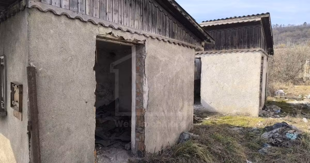 Casă individuală de vânzare cu 6 camere în Dej
