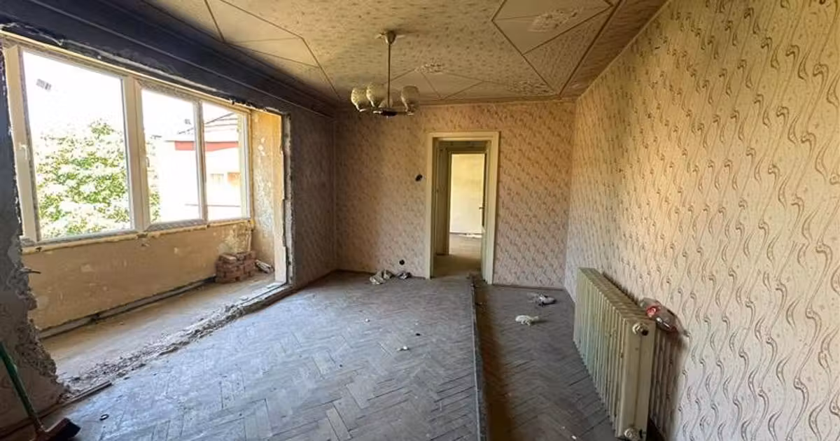 Apartament de vânzare cu 3 camere în zona Micro II, Reșița