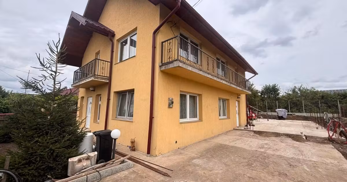 Casă individuală de vânzare cu 5 camere în Cătămărești-Deal