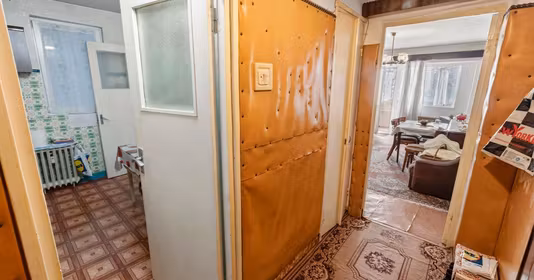 Apartament Militari