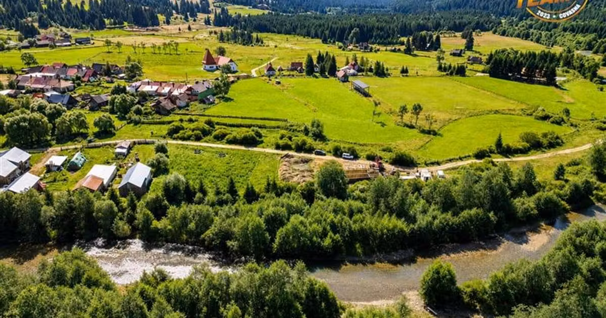 Teren Construcții intravilan de vânzare de 5500 mp, în Comandău