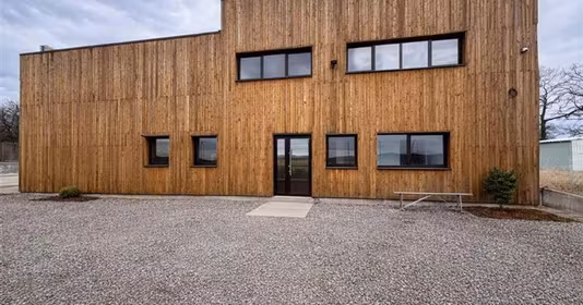 Spațiu comercial Exterior Est