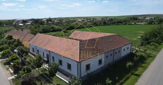 Casă Petrovaselo