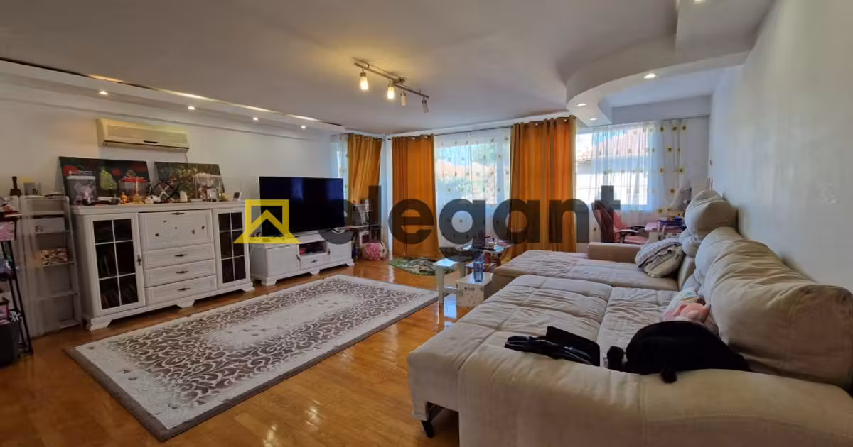 Casă individuală de vânzare cu 11 camere, mobilată în zona Central, Craiova