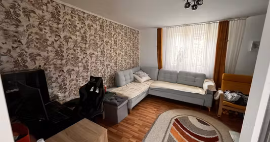 Casă Izvin