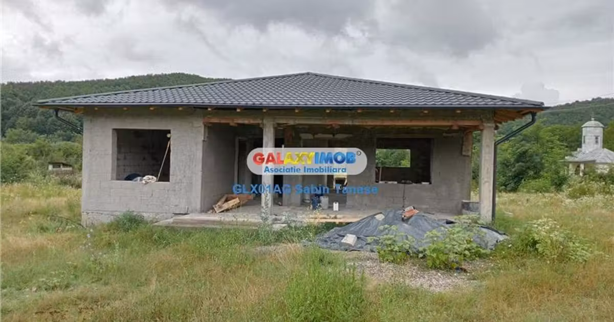 Casă de vânzare cu 3 camere în Băbana