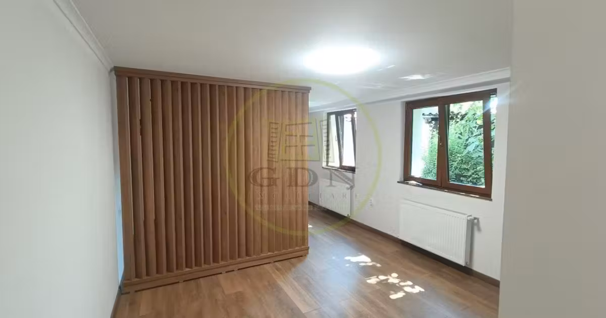 Apartament de vânzare cu 2 camere în Reghin