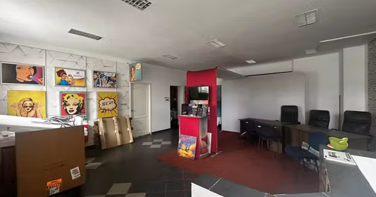 Spațiu comercial Intim
