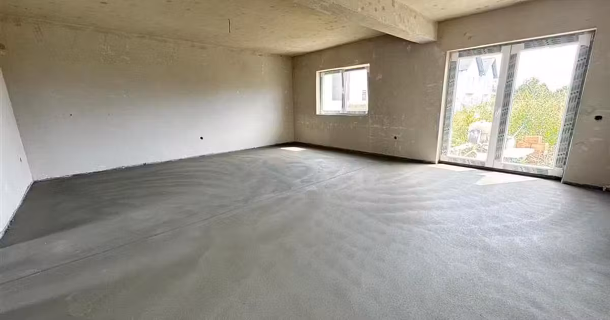 Casă individuală de vânzare cu 4 camere în Șura Mică
