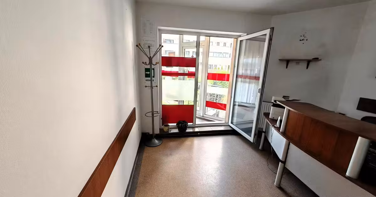 Birou de vânzare 64 mp în zona Ștefan cel Mare, Bacău