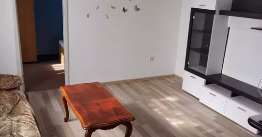 Apartament Semicentral