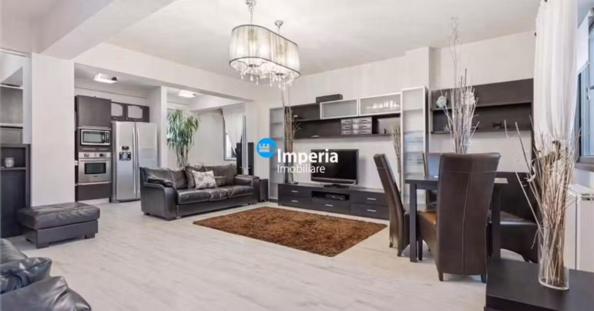 Penthouse de vânzare cu 3 camere în zona Central, Iași