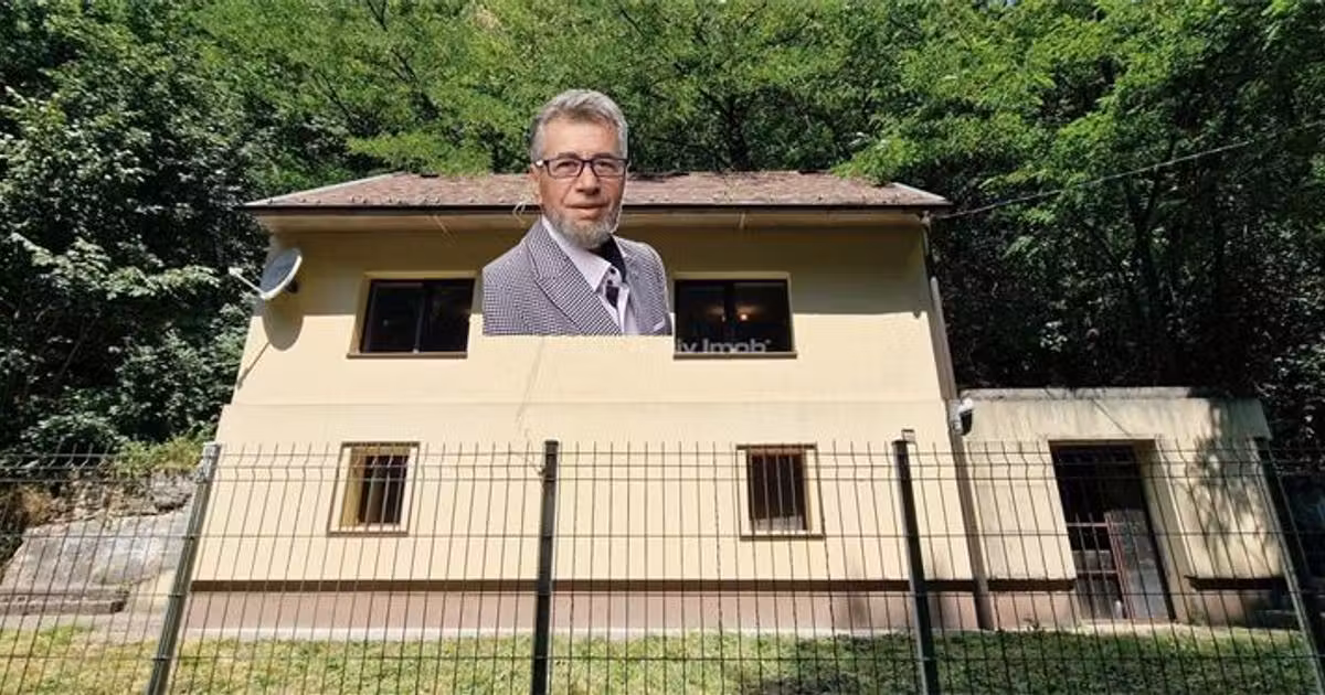 Casă individuală de vânzare cu 5 camere, mobilată în zona Lendt, Reșița