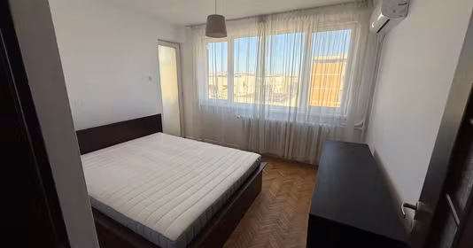 Apartament Titan
