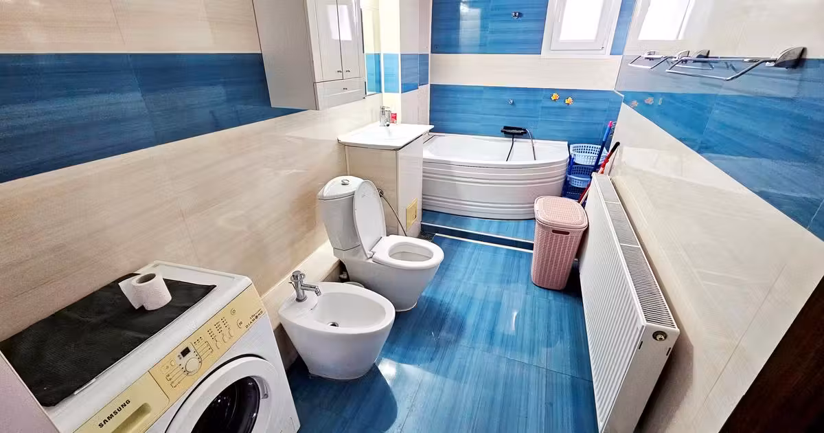 Apartament de vânzare cu 3 camere în zona Mazepa 1, Galați