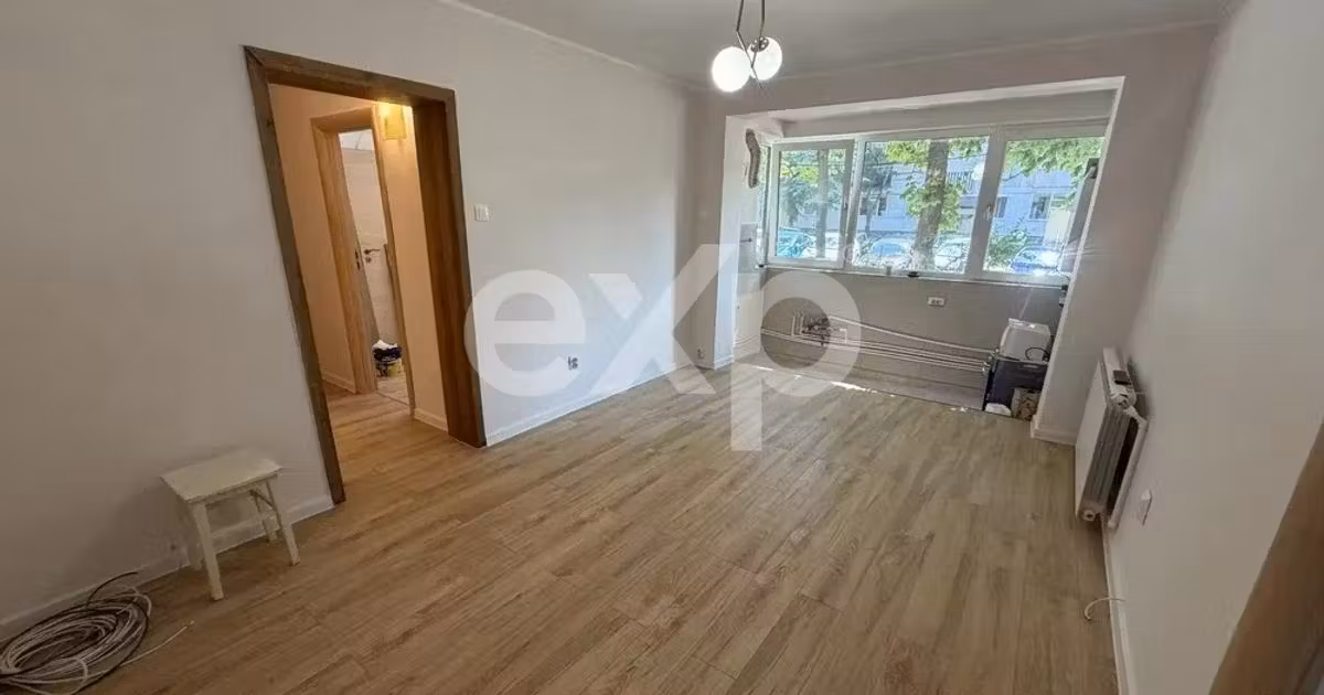 Apartament de vânzare cu 2 camere în zona Tomis I, Constanța