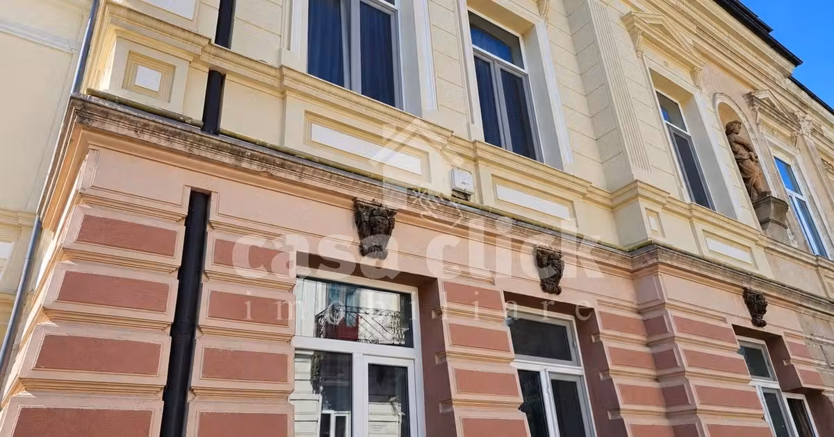 Casă de vânzare cu 6 camere în zona Central, Galați