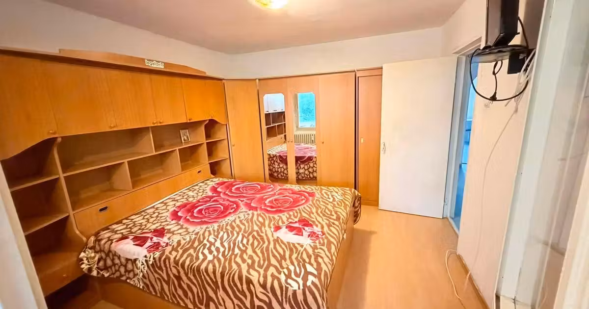 Apartament de vânzare cu 3 camere în zona Drumul Taberei, Sector 6