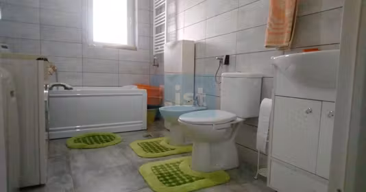 Casă Porumbeni