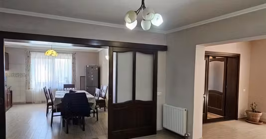 Casă Dâmbu Pietros