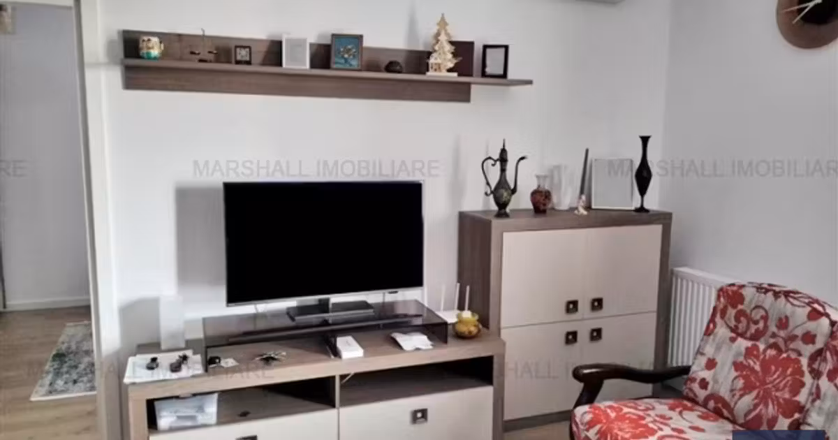 Apartament de vânzare cu 2 camere în zona Lupeni, Ploiești