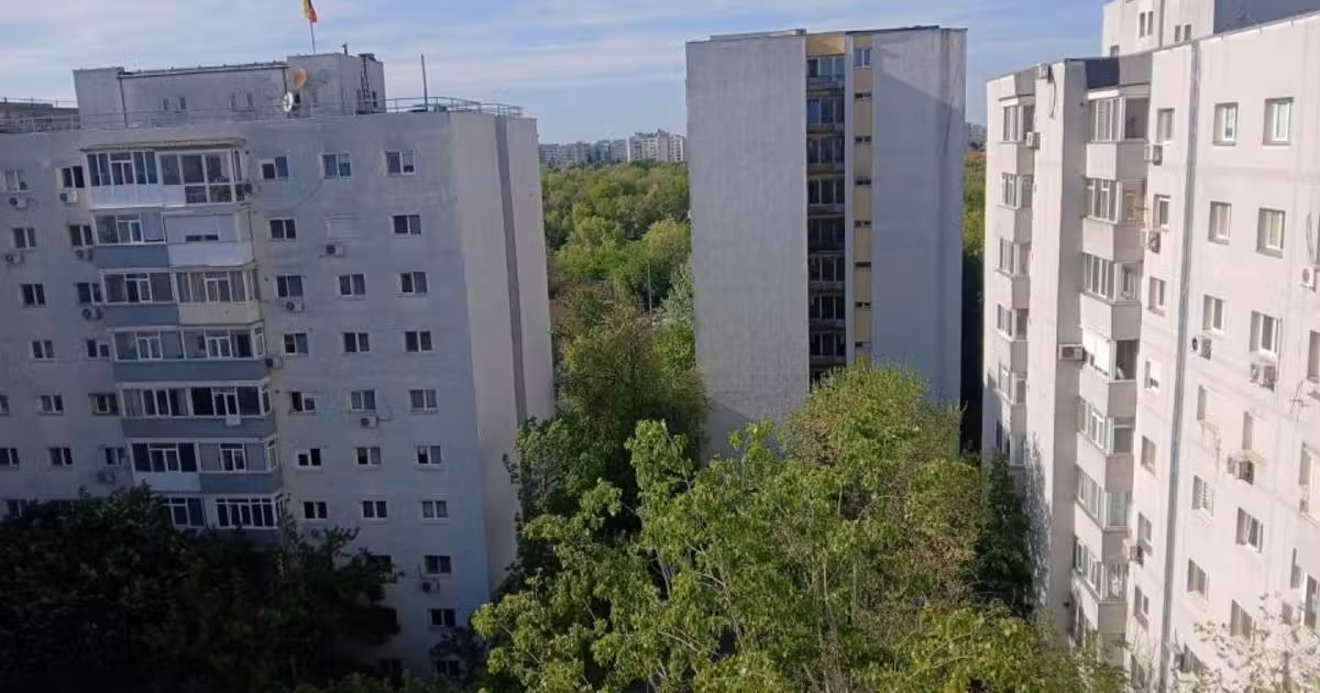 Apartament de vânzare cu 3 camere în zona Baba Novac, Sector 3