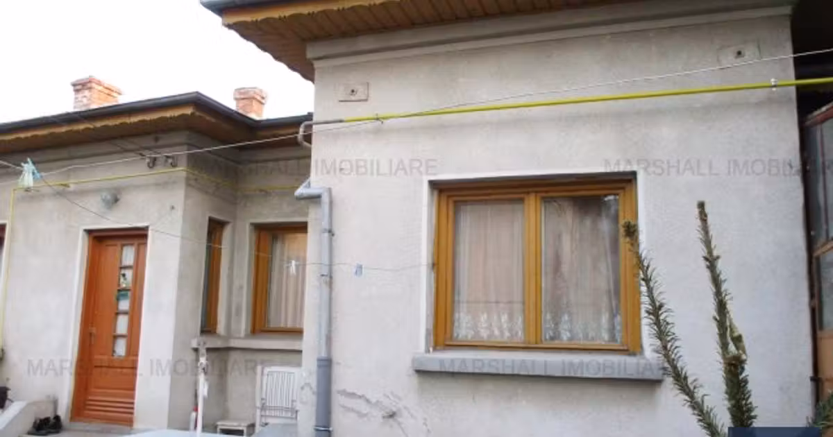 Casă de vânzare cu 5 camere în zona Central, Ploiești