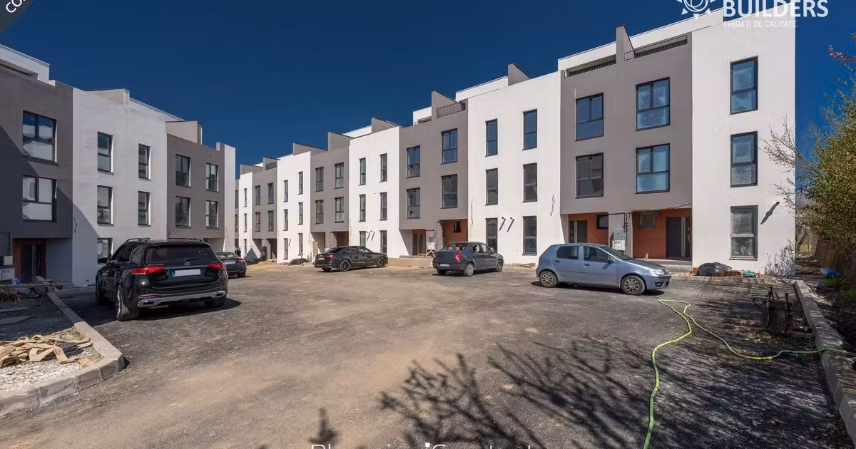 Apartament de vânzare cu 5 camere în zona Primo, Constanța