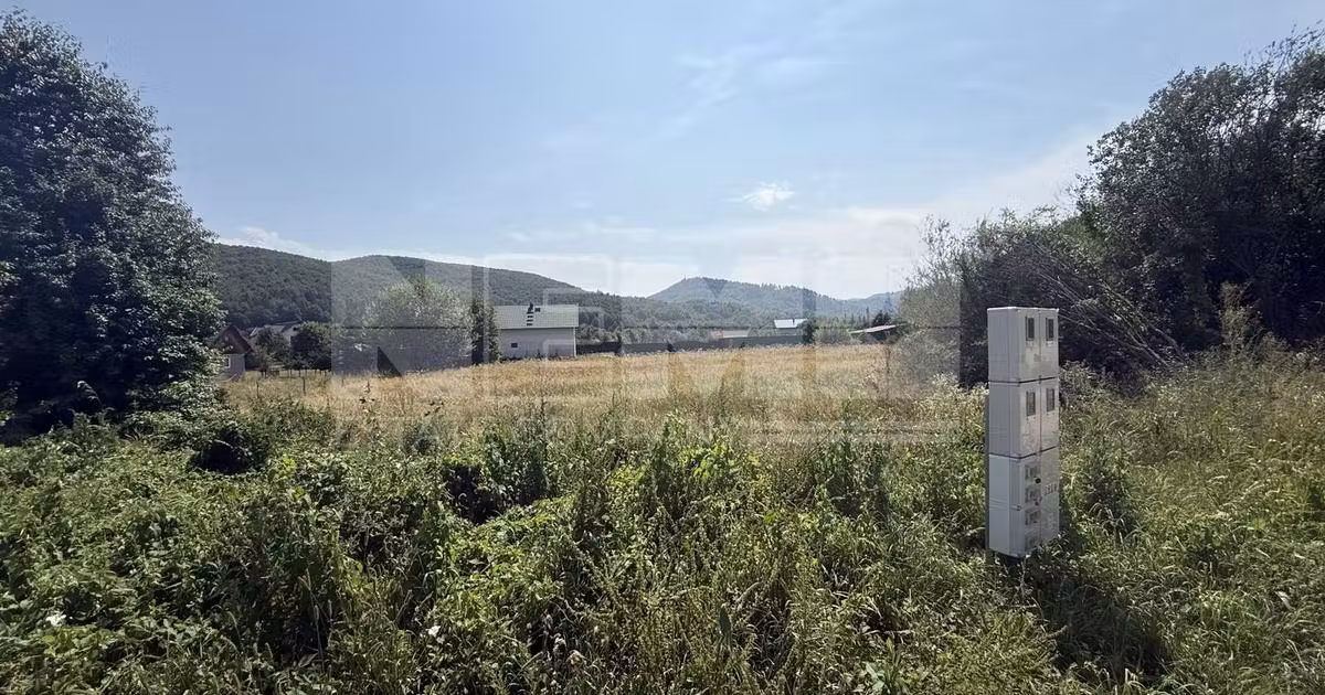 Teren Construcții intravilan de vânzare de 2020 mp, în Sucevița