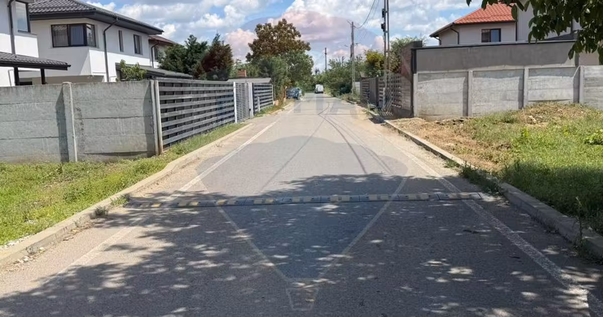 Teren Construcții intravilan de vânzare de 1000 mp, în Dragomirești-Deal