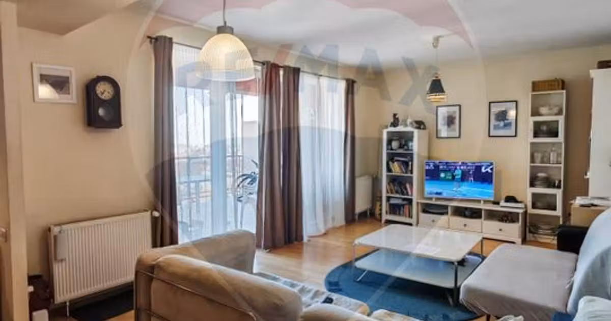 Apartament de vânzare cu 3 camere, mobilat în zona Blumăna, Brașov