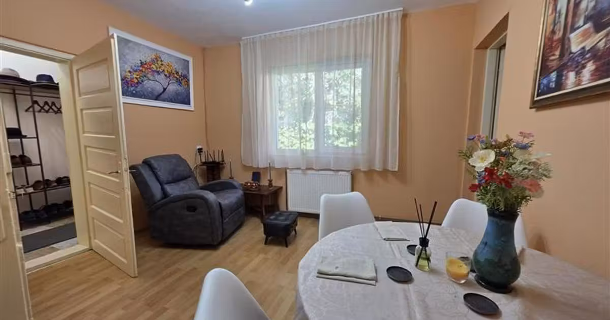 Casă individuală de vânzare cu 5 camere, mobilată în zona 23 August, Buzău