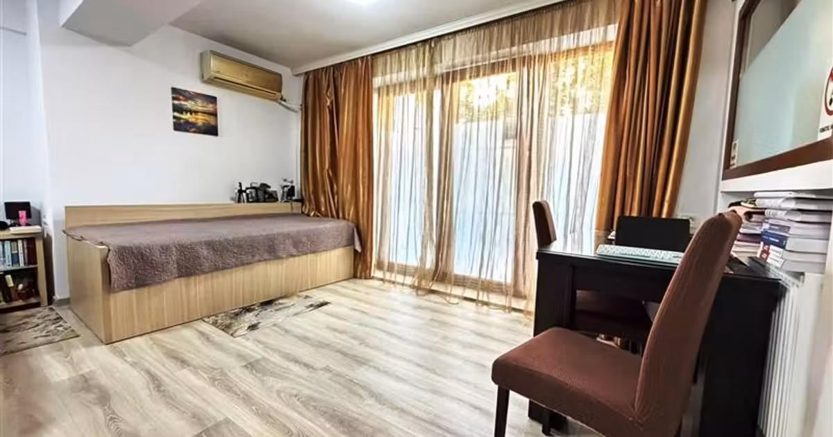 Garsonieră de vânzare, mobilată în Mamaia
