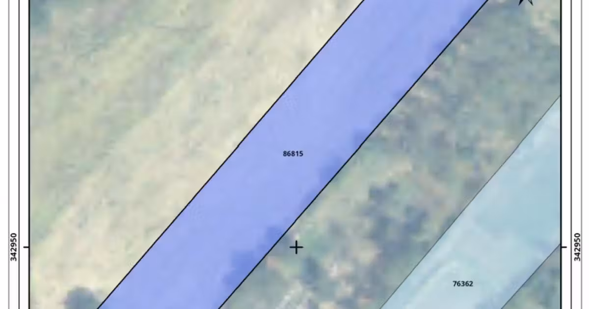 Teren agricol intravilan de vânzare de 1600 mp, în Samurcași