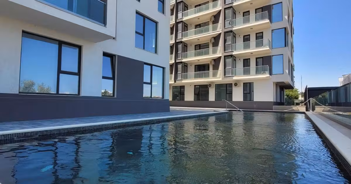 Garsonieră de vânzare, mobilată în Mamaia-Sat