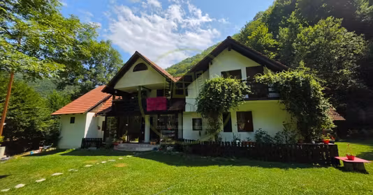 Casă Exterior Est