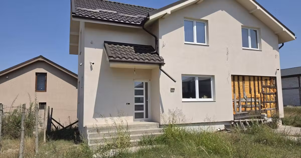 Casă individuală de vânzare cu 3 camere în Valu lui Traian