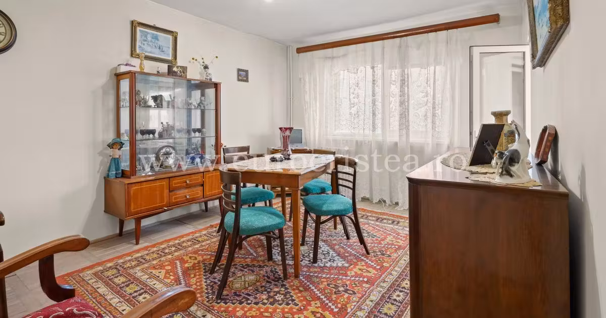 Apartament de vânzare cu 3 camere în Mangalia